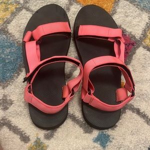 PINK outdoor shoes